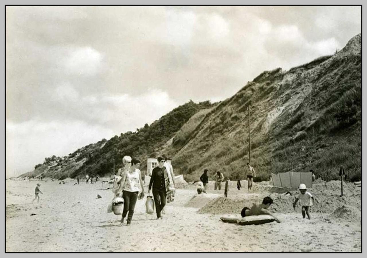 Ddr Wohnwagen Qek Direkt Am Strand Dranske Exteriér fotografie